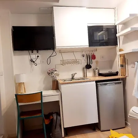 Apartment Studette Remilly A Versailles