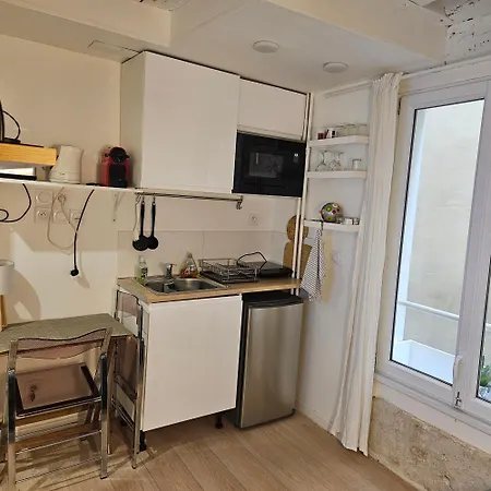 Studette Remilly A Apartment Versailles